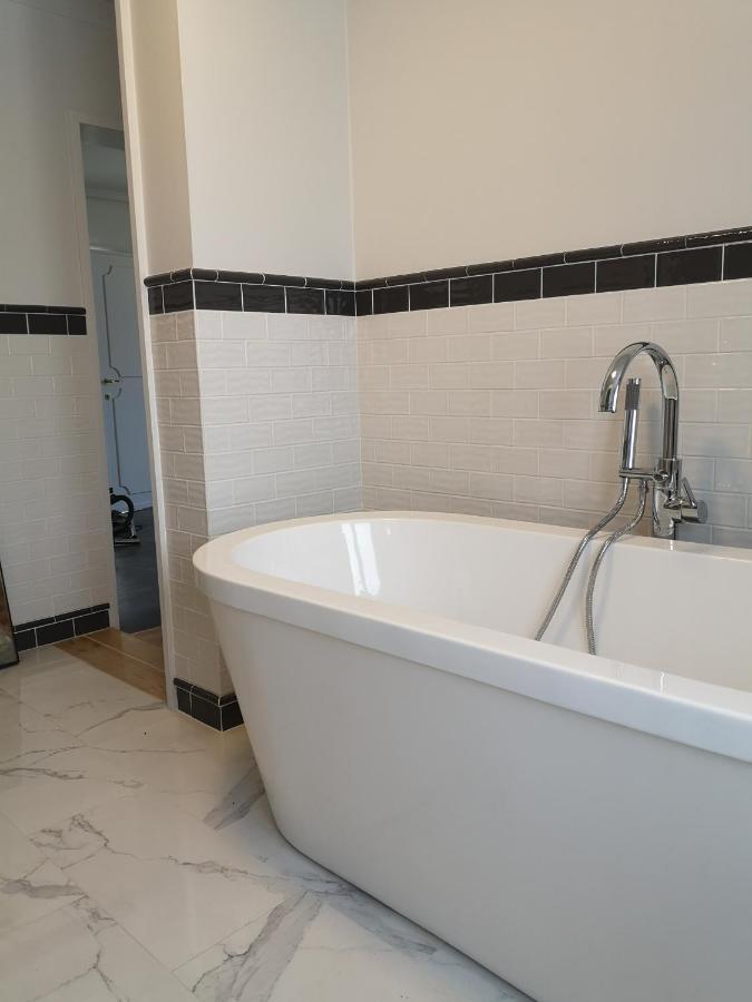 Den Hoge Doorn Bed & Breakfast Harelbeke Bagian luar foto